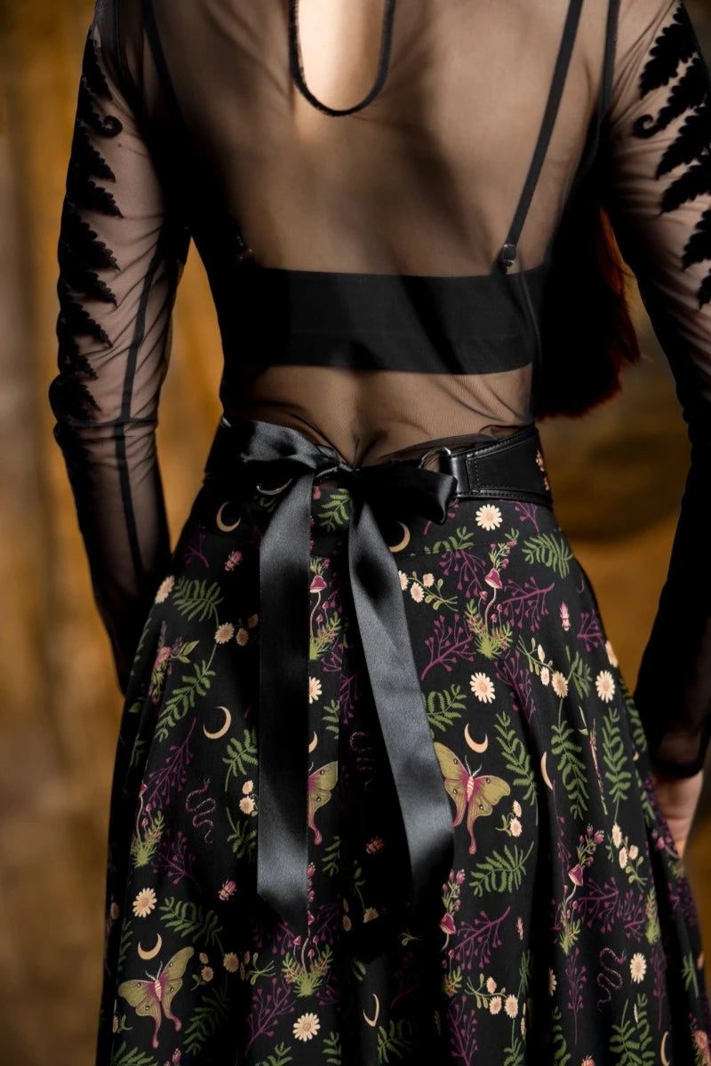Restyle Ceres O-Ring Belt Floral Embroidered Waist Cincher