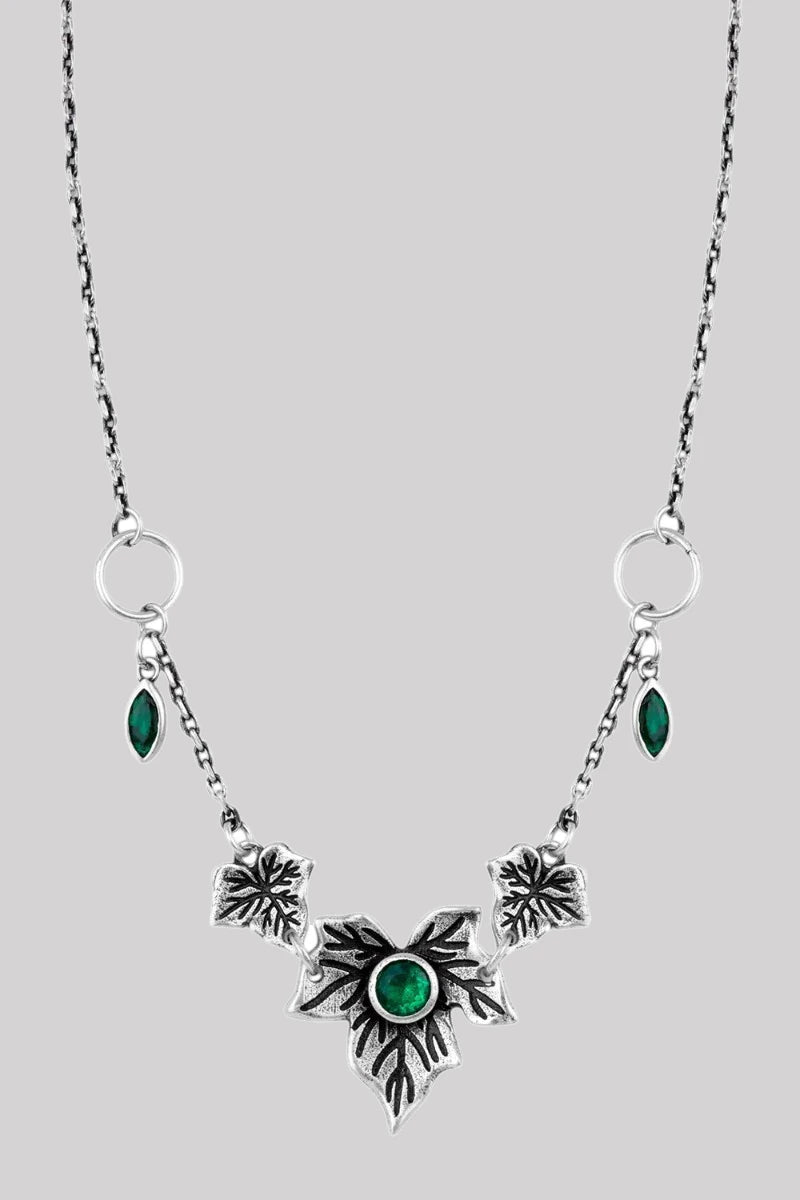 Restyle Poisoned Ivy Necklace - Silver Ivy Leaves & Emerald