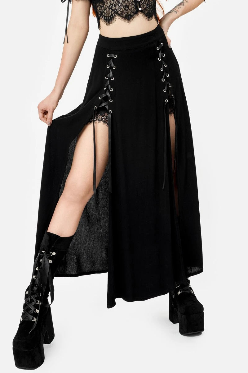 Restyle Rhodanthe Maxi Skirt – Gothic Lace-Up Slit Skirt