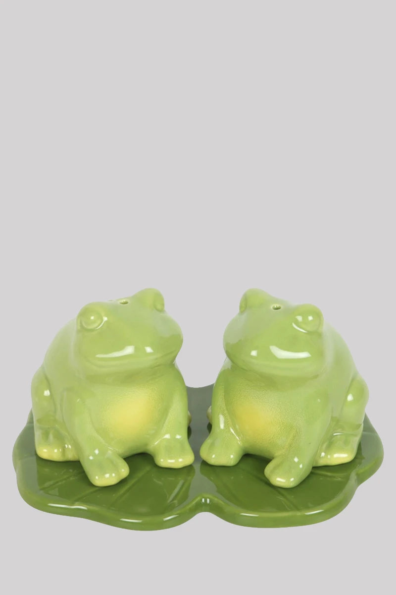 Luna Frog Shakers Ceramic Salt and Pepper Gothic Set Decor | Ro Rox