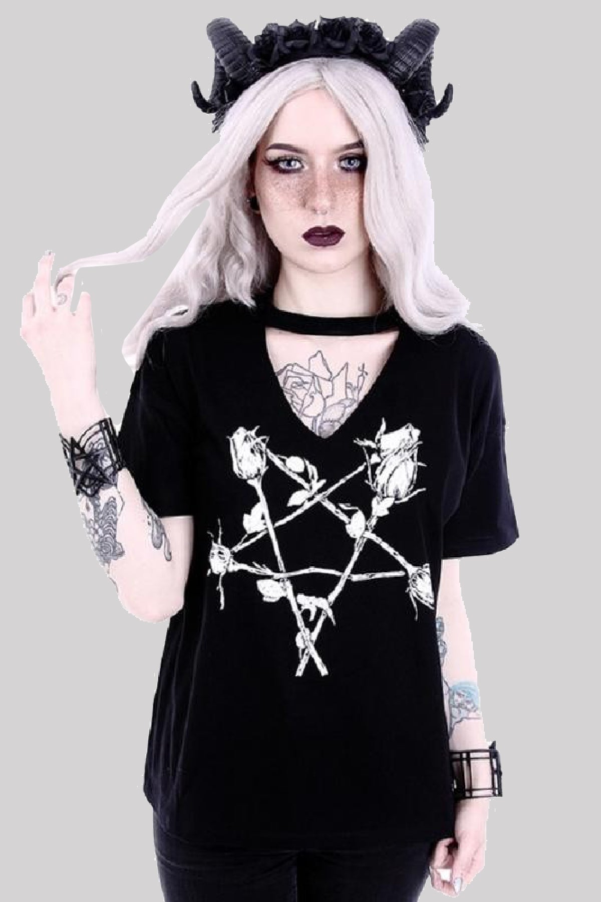 Restyle Rose Pentagram Choker T-shirt