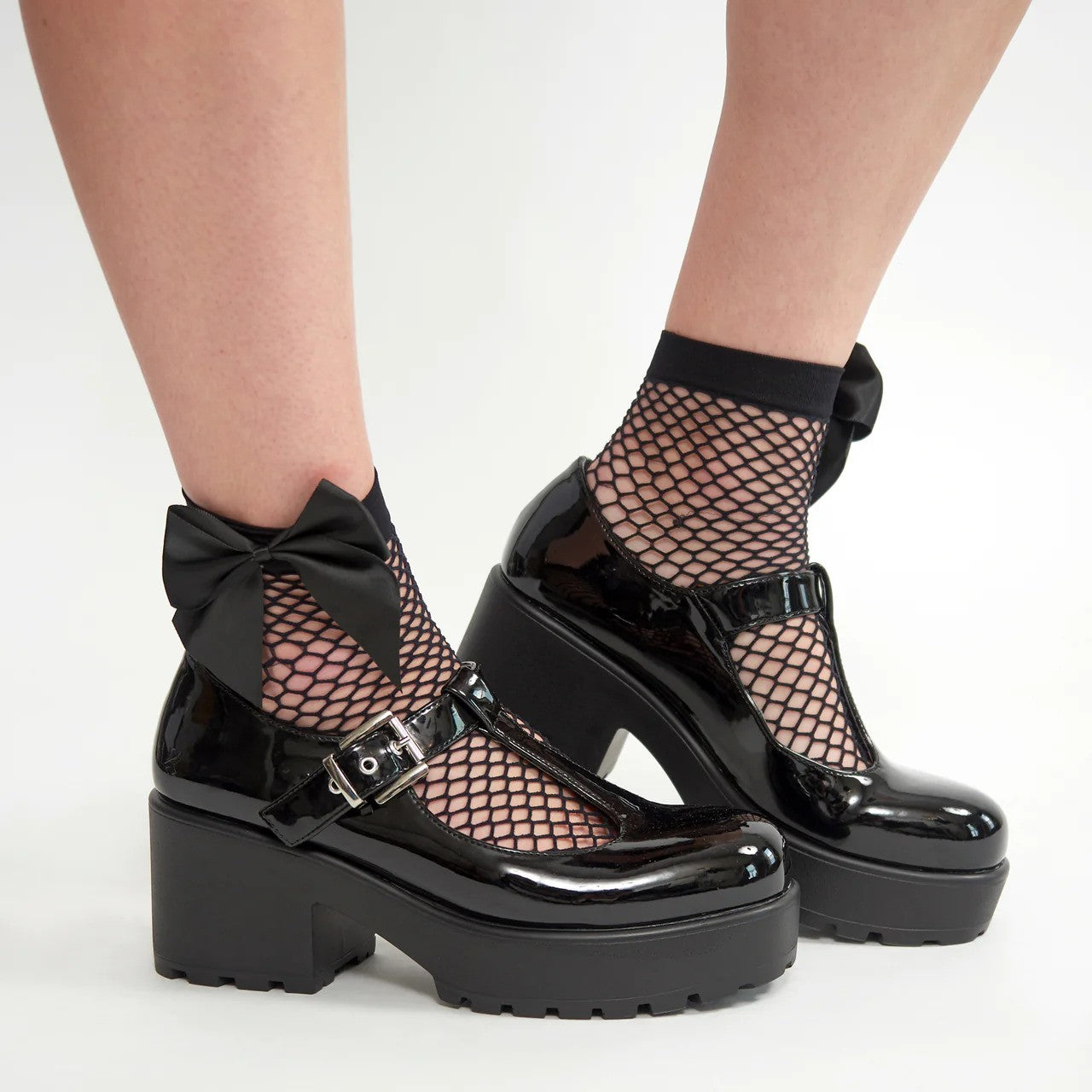 Sourpuss Fencenet Bow Ankle Gothic Fishnet Socks